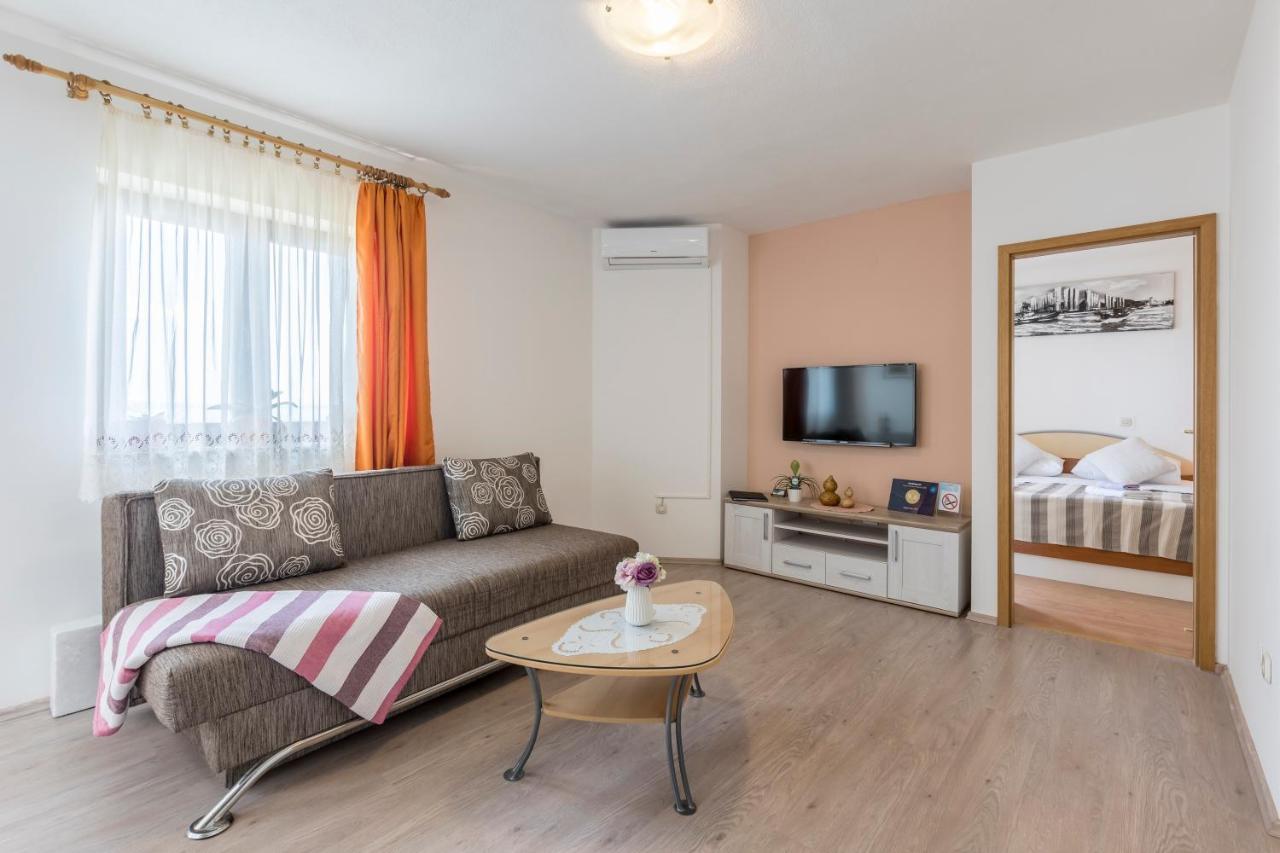 Sky Apartments Подстрана Екстериор снимка