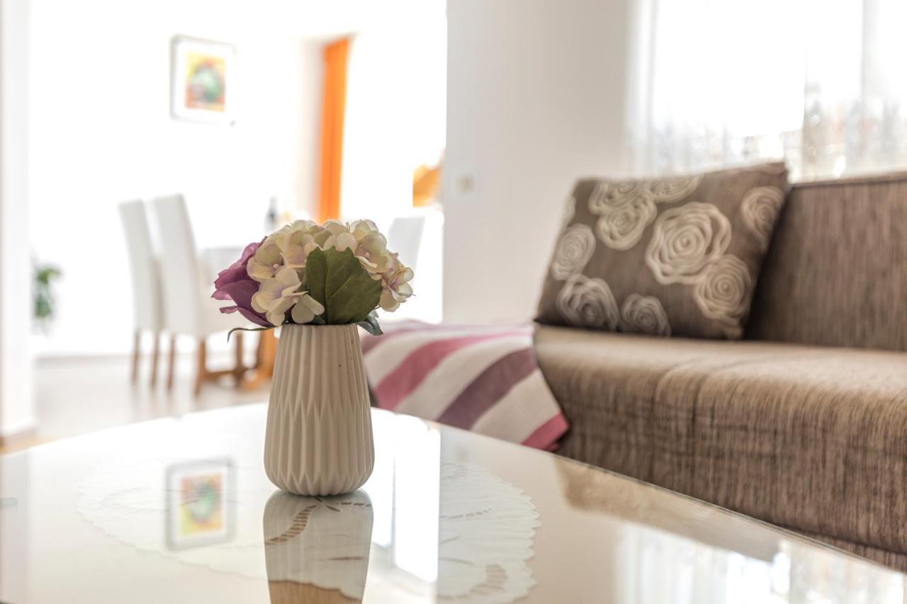 Sky Apartments Подстрана Екстериор снимка
