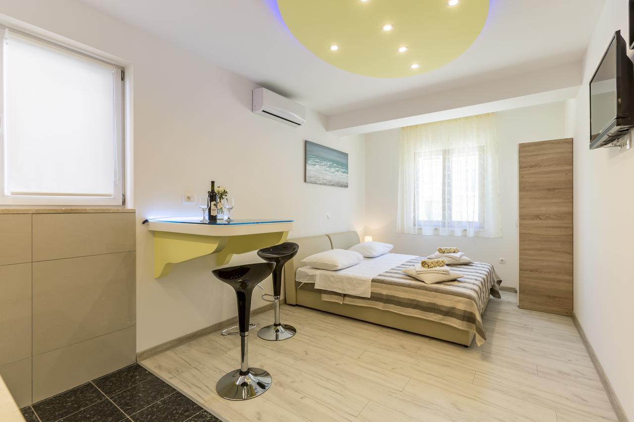 Sky Apartments Подстрана Екстериор снимка