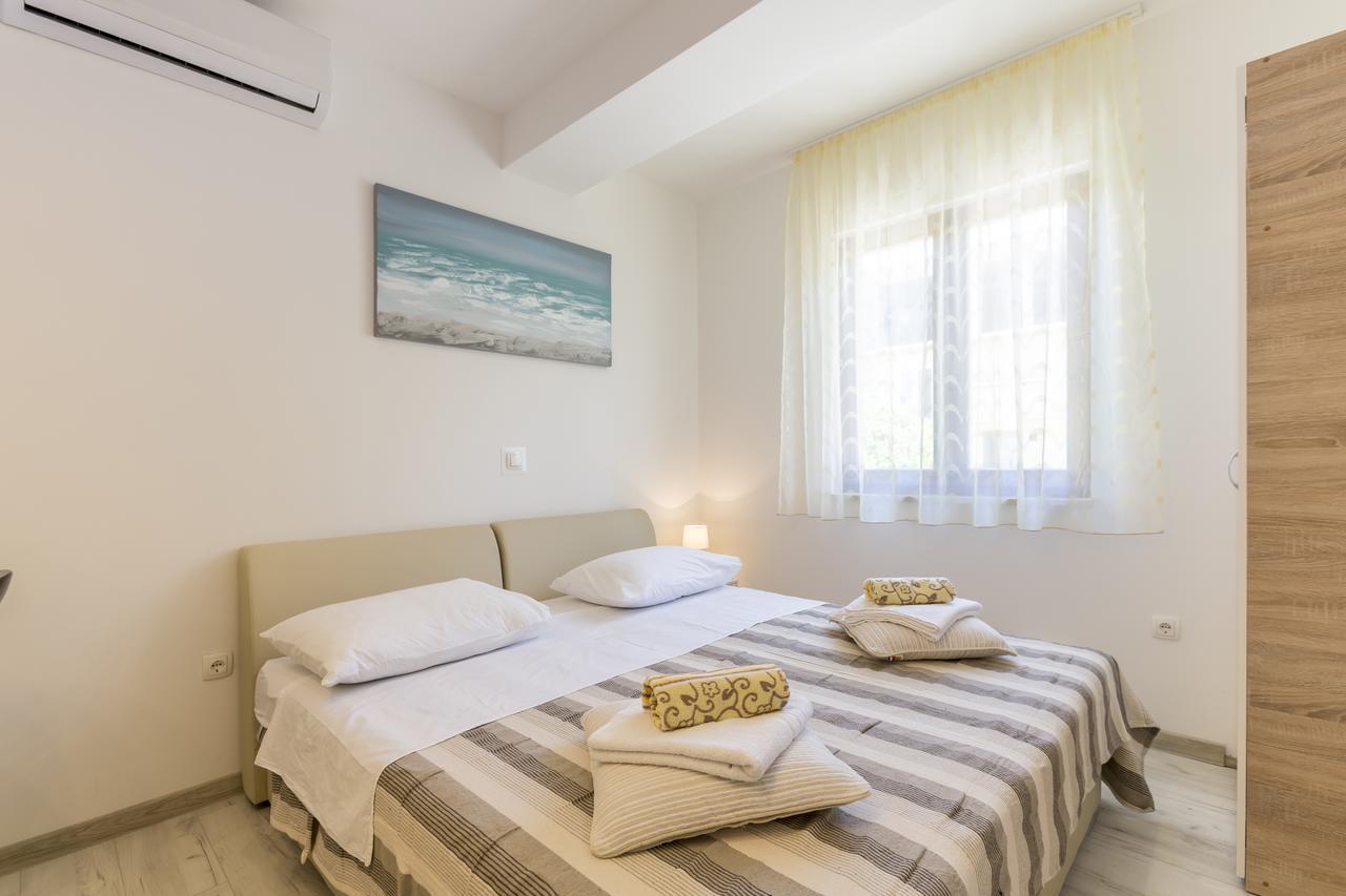 Sky Apartments Подстрана Екстериор снимка