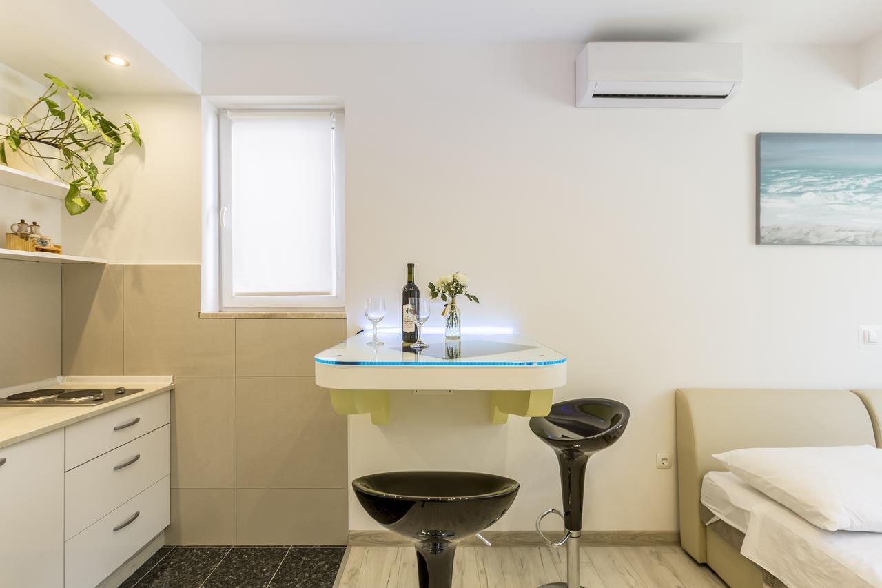 Sky Apartments Подстрана Екстериор снимка